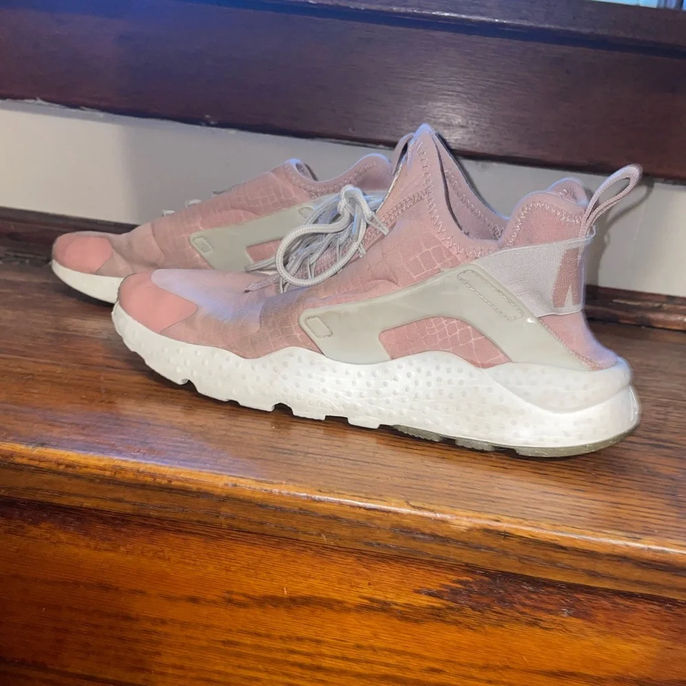 Nike Air Huarache Run Ultra N7 Pale Pink Sneakers *make offers*